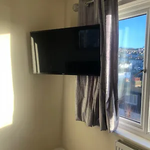 https://fiveways-happy-stays-brighton-centre.brighton-hotels-england.com